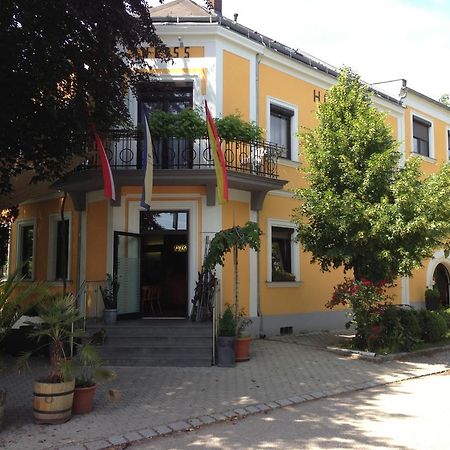 Gasthof-Pension Weisz-Artner Frauenkirchen Exterior photo
